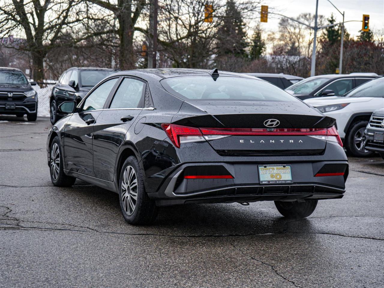 2024 Hyundai Elantra LUXURY | NAV | LTHR | NO ACCIDENTS Photo