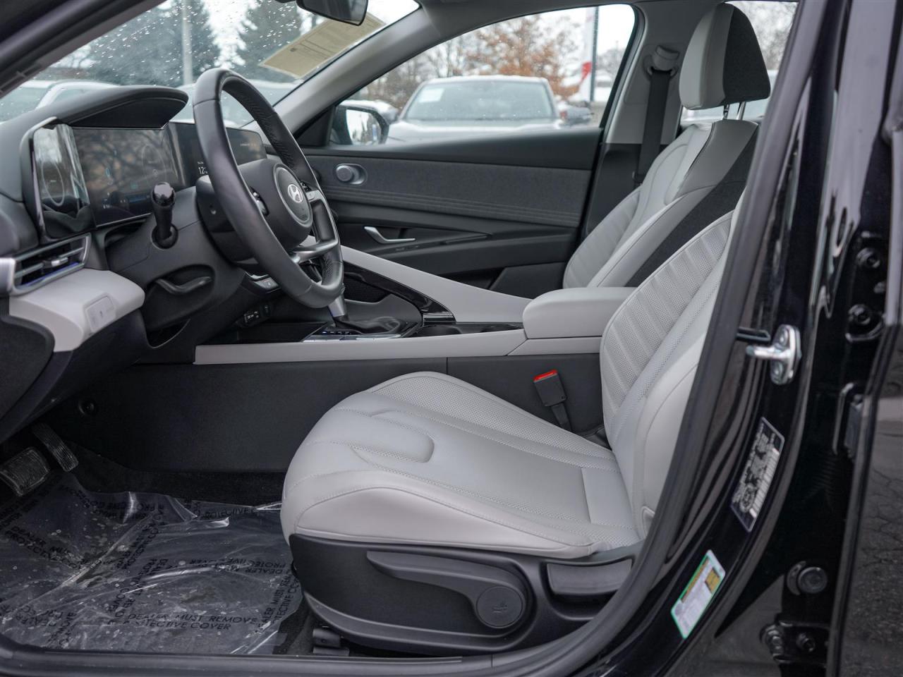 2024 Hyundai Elantra LUXURY | NAV | LTHR | NO ACCIDENTS Photo