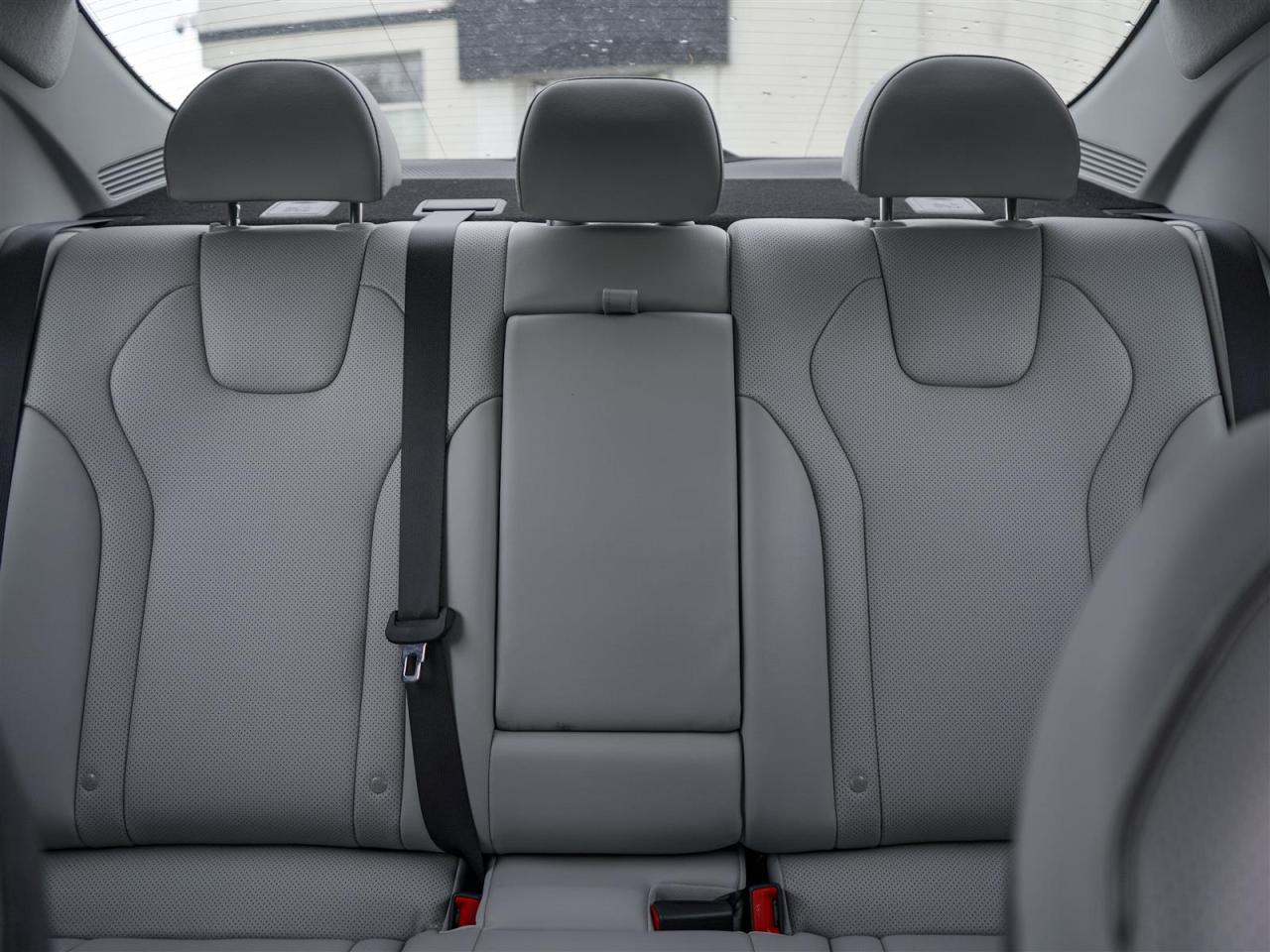 2024 Hyundai Elantra LUXURY | NAV | LTHR | NO ACCIDENTS Photo