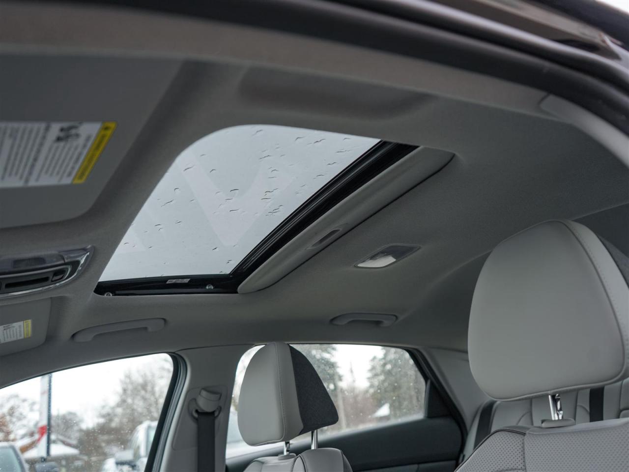 2024 Hyundai Elantra LUXURY | NAV | LTHR | NO ACCIDENTS Photo