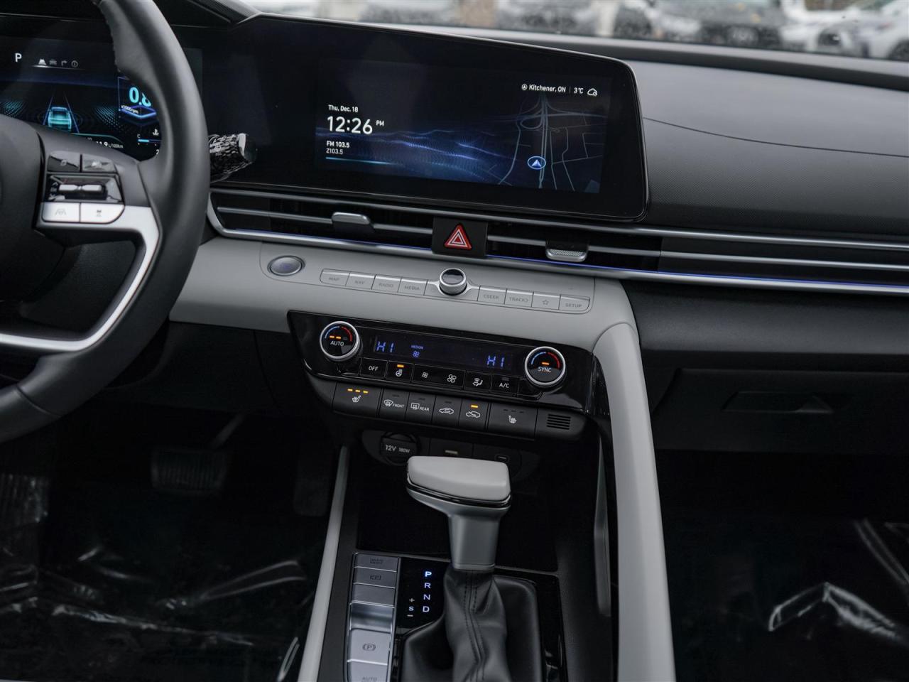 2024 Hyundai Elantra LUXURY | NAV | LTHR | NO ACCIDENTS Photo