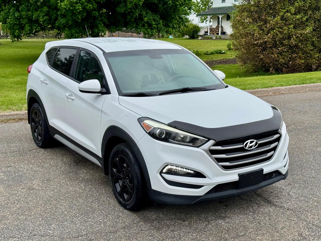 2017 Hyundai Tucson  - Photo #2