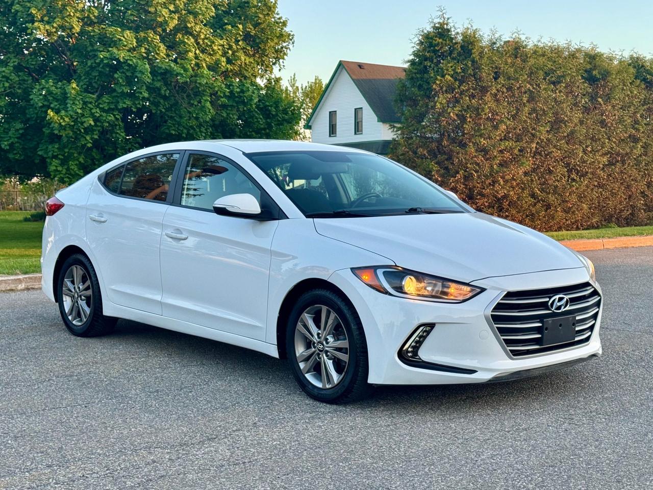 2017 Hyundai Elantra GL - Photo #2