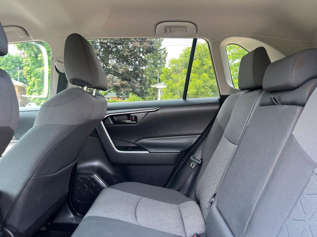 2020 Toyota RAV4 Hybrid LE - Photo #23