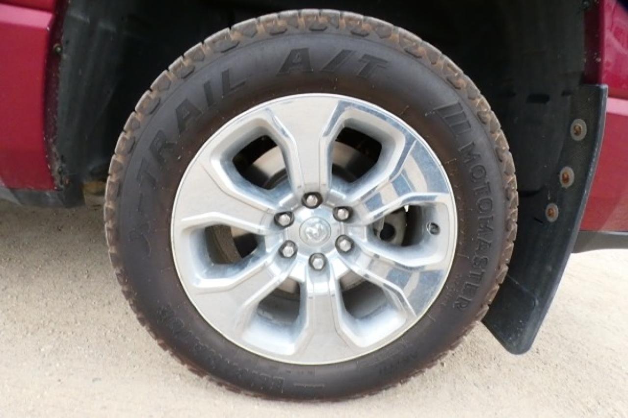 2020 Dodge Ram 1500 Big Horn 4x4 Crew Cab w/Htd cloth, BUC - Photo #16