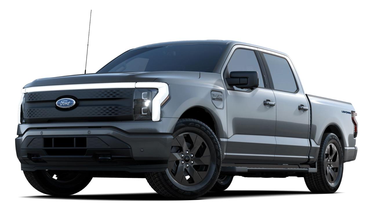 Used 2023 Ford F-150 LIGHTNING XLT 4X4 CC XLT 4WD SUPERCREW 5.5' BO for sale in New Westminster, BC