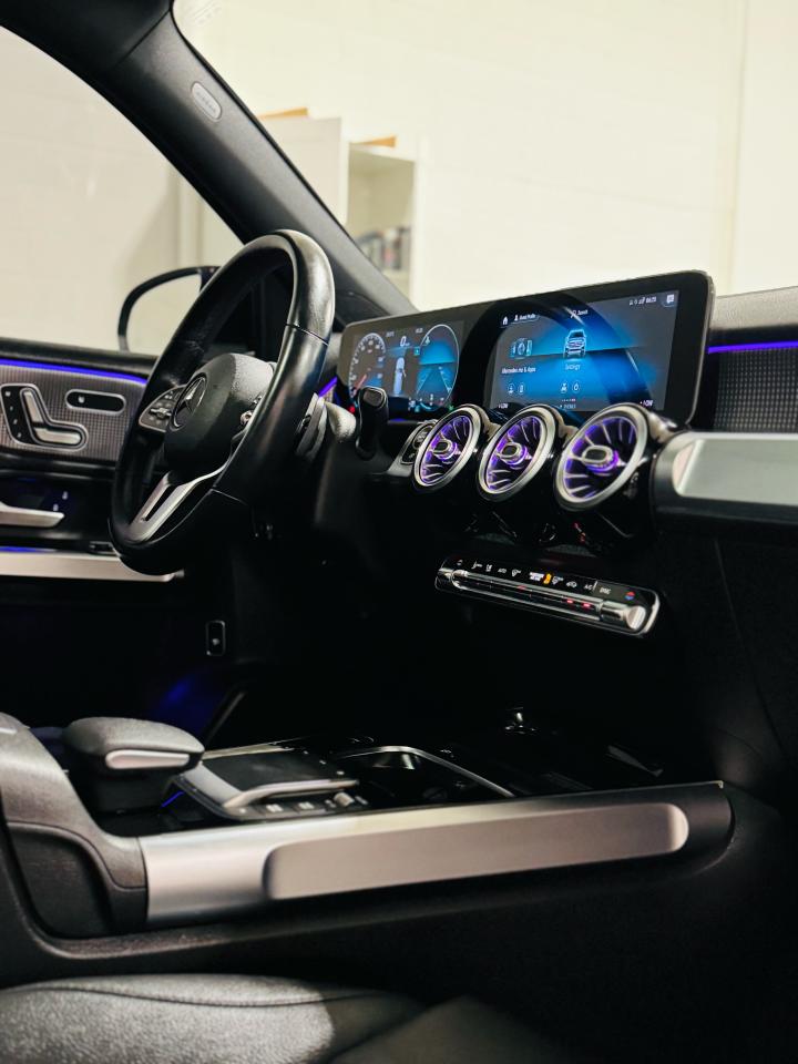 2021 Mercedes-Benz GLB GLB 250 - Photo #27
