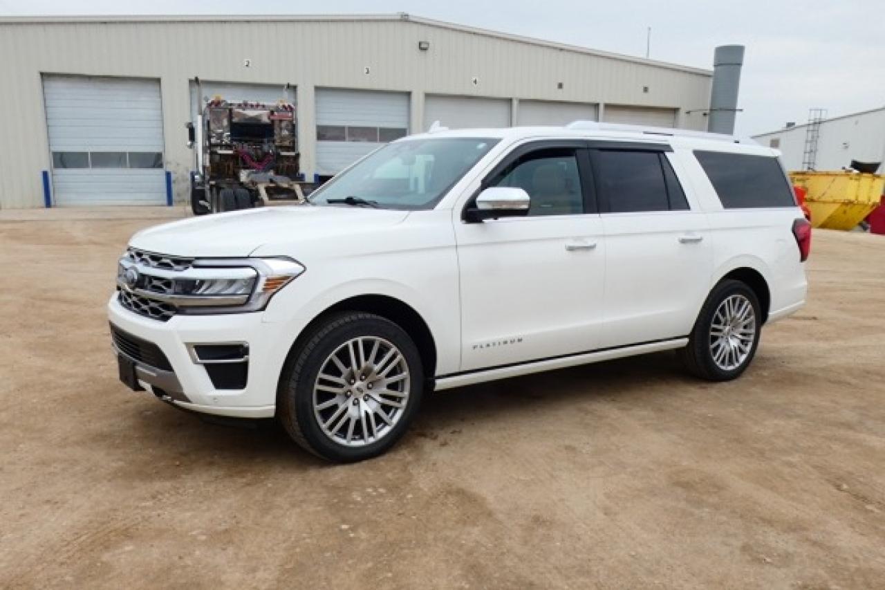 2023 Ford Expedition Platinum Max 4x4 w/H&C L. pano S/R, NAV, BUC, PRB - Photo #2