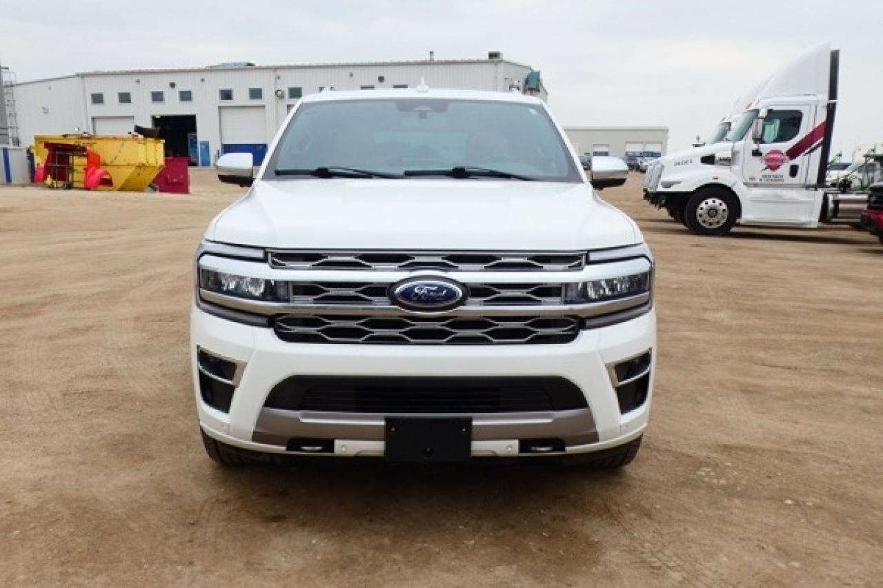 2023 Ford Expedition Platinum Max 4x4 w/H&C L. pano S/R, NAV, BUC, PRB - Photo #3