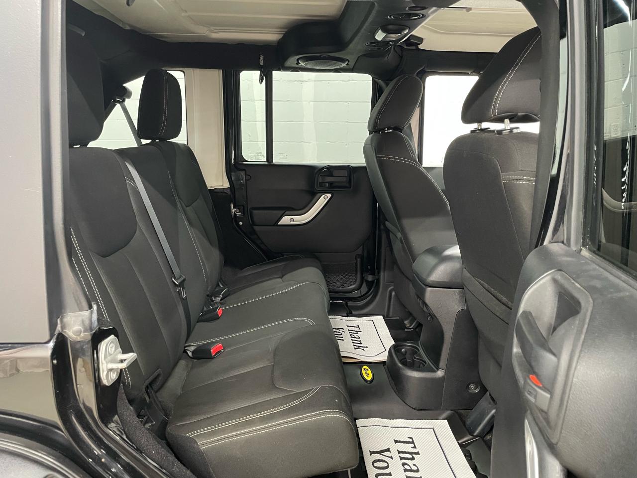 2014 Jeep Wrangler 4WD 4DR SAHARA Photo8