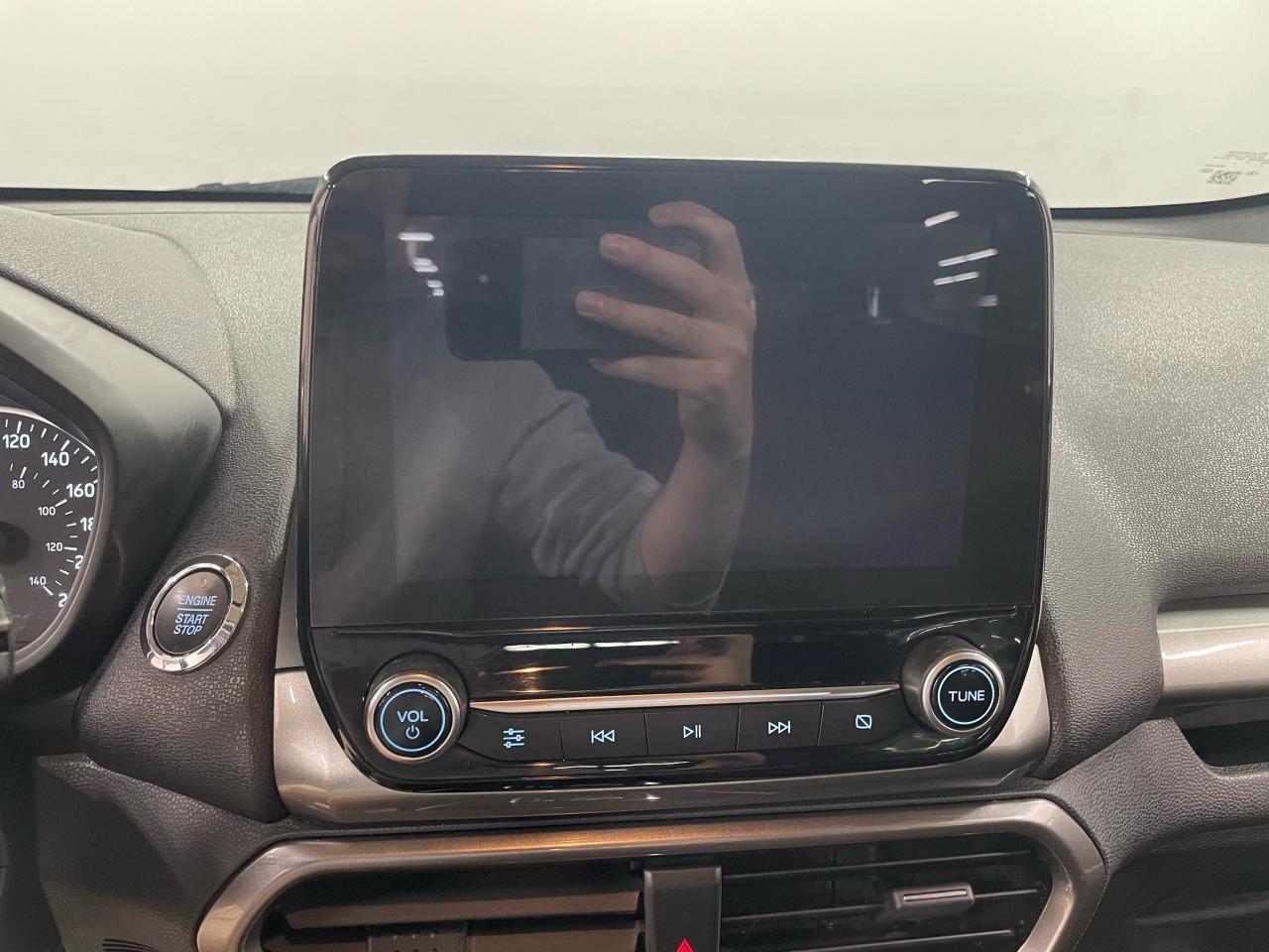 2018 Ford EcoSport SE FWD | LOW KMS | SUNROOF | SIDE-HINGED REAR DOOR Photo