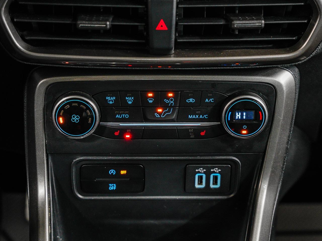 2018 Ford EcoSport SE FWD | LOW KMS | SUNROOF | SIDE-HINGED REAR DOOR Photo52