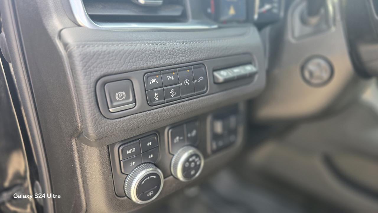 2021 GMC Yukon Denali - Photo #10