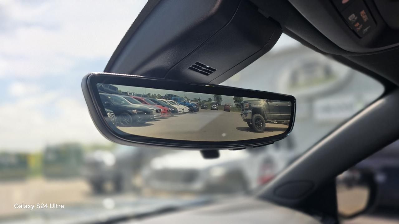 2021 GMC Yukon Denali - Photo #24