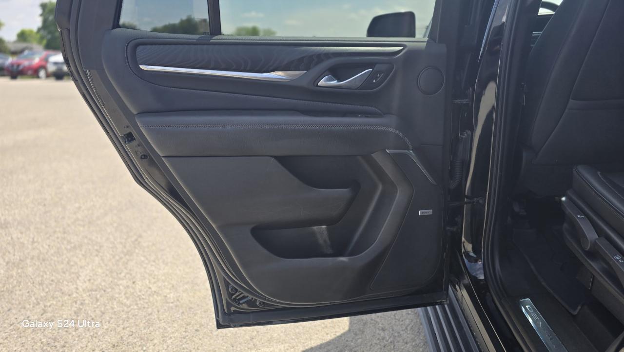 2021 GMC Yukon Denali - Photo #17