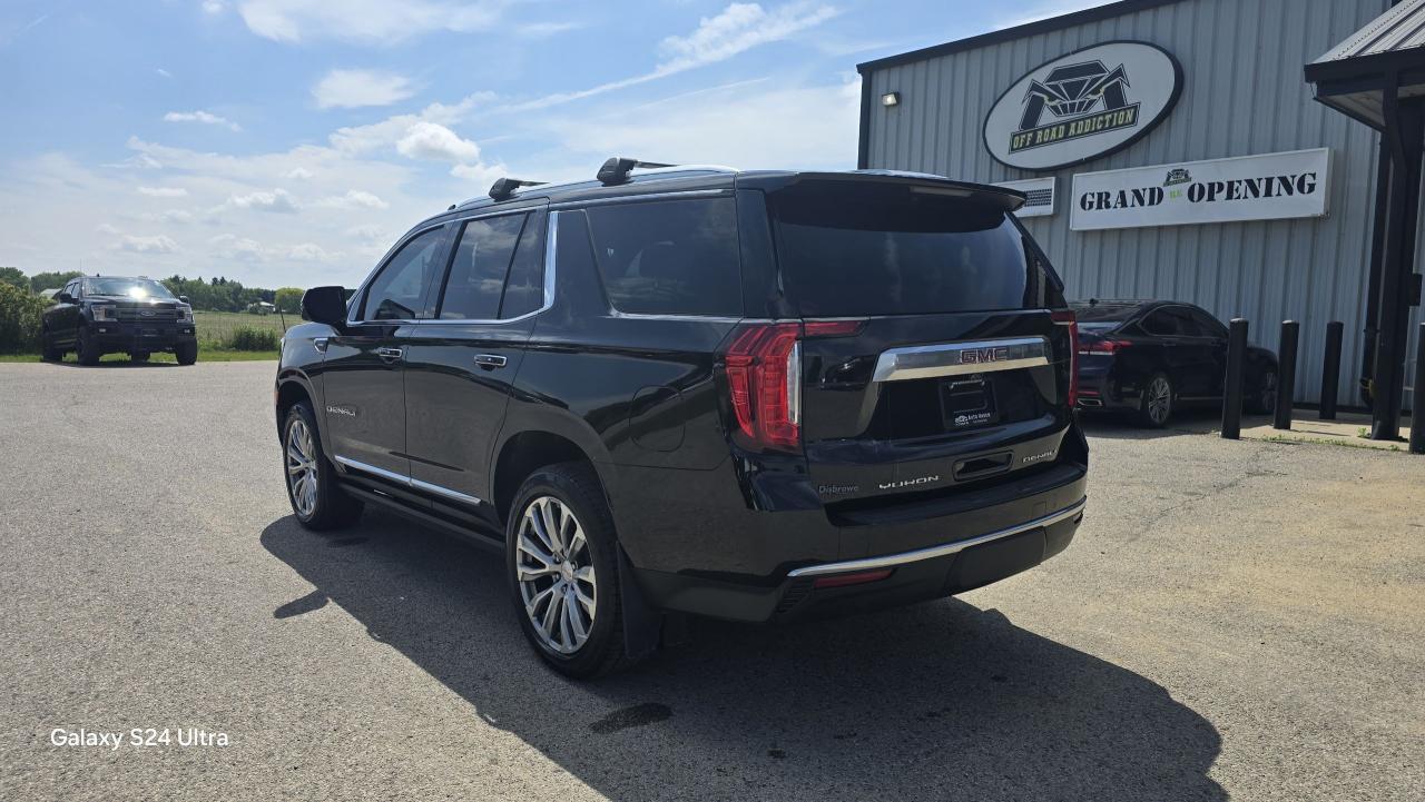 2021 GMC Yukon Denali - Photo #3