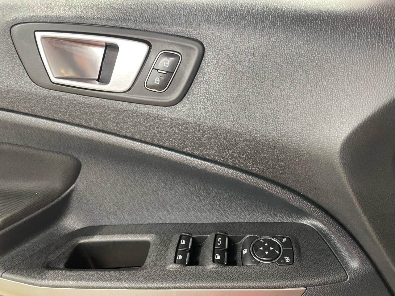2018 Ford EcoSport SE FWD