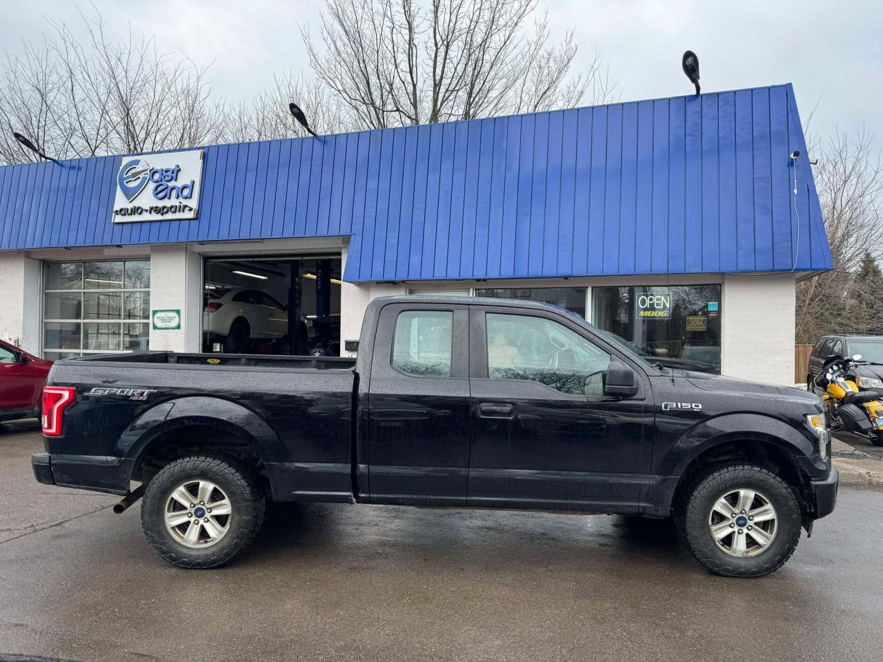2017 Ford F-150 4WD SUPERCAB 145" XL - Photo #8