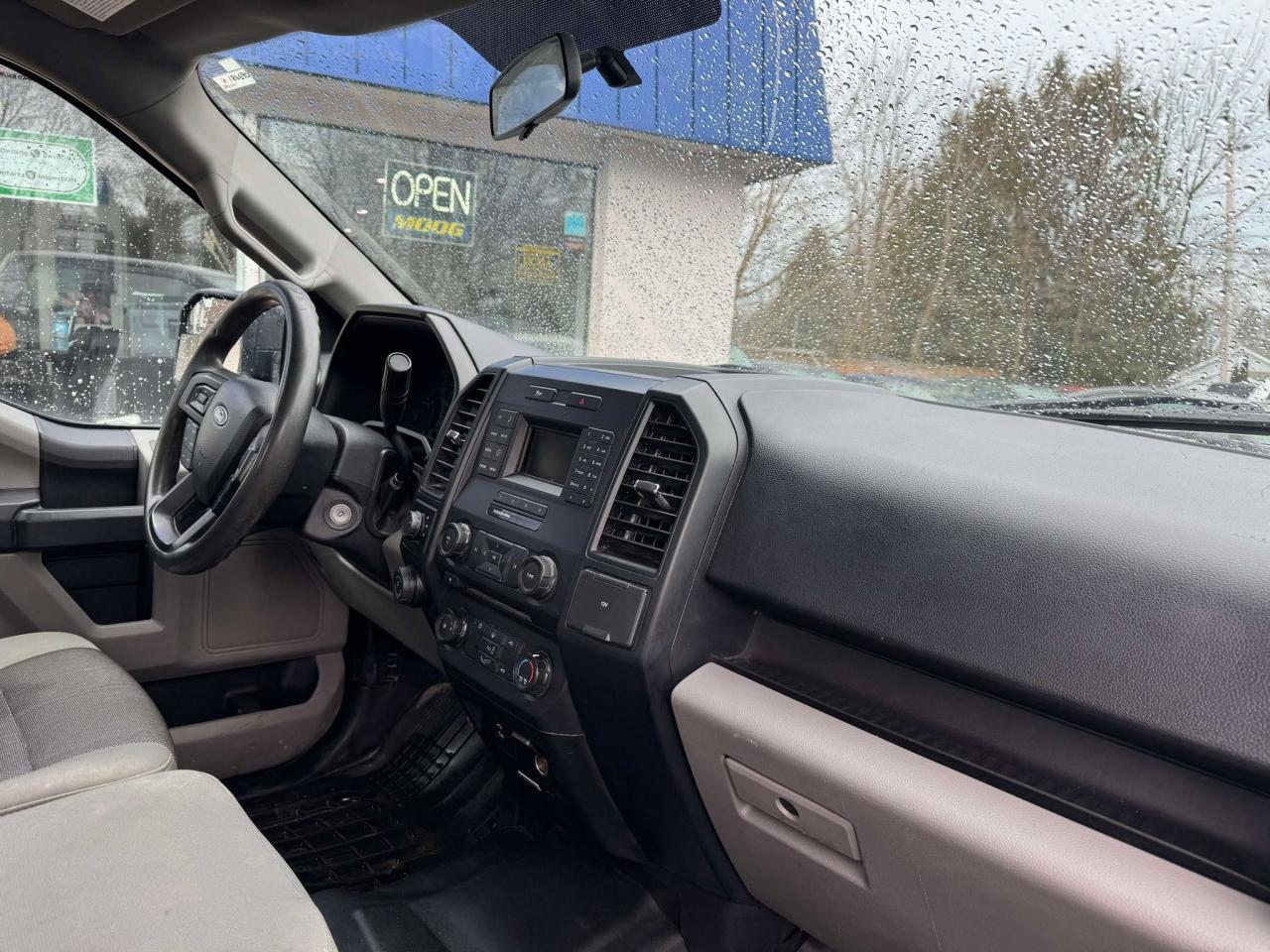 2017 Ford F-150 4WD SUPERCAB 145" XL - Photo #11
