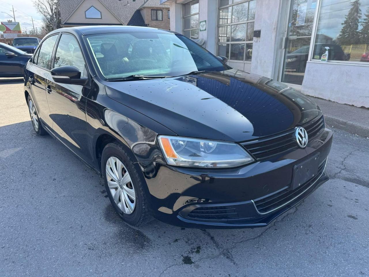 Used 2014 Volkswagen Jetta 4dr 2.0L Man Trendline for sale in Cobourg, ON