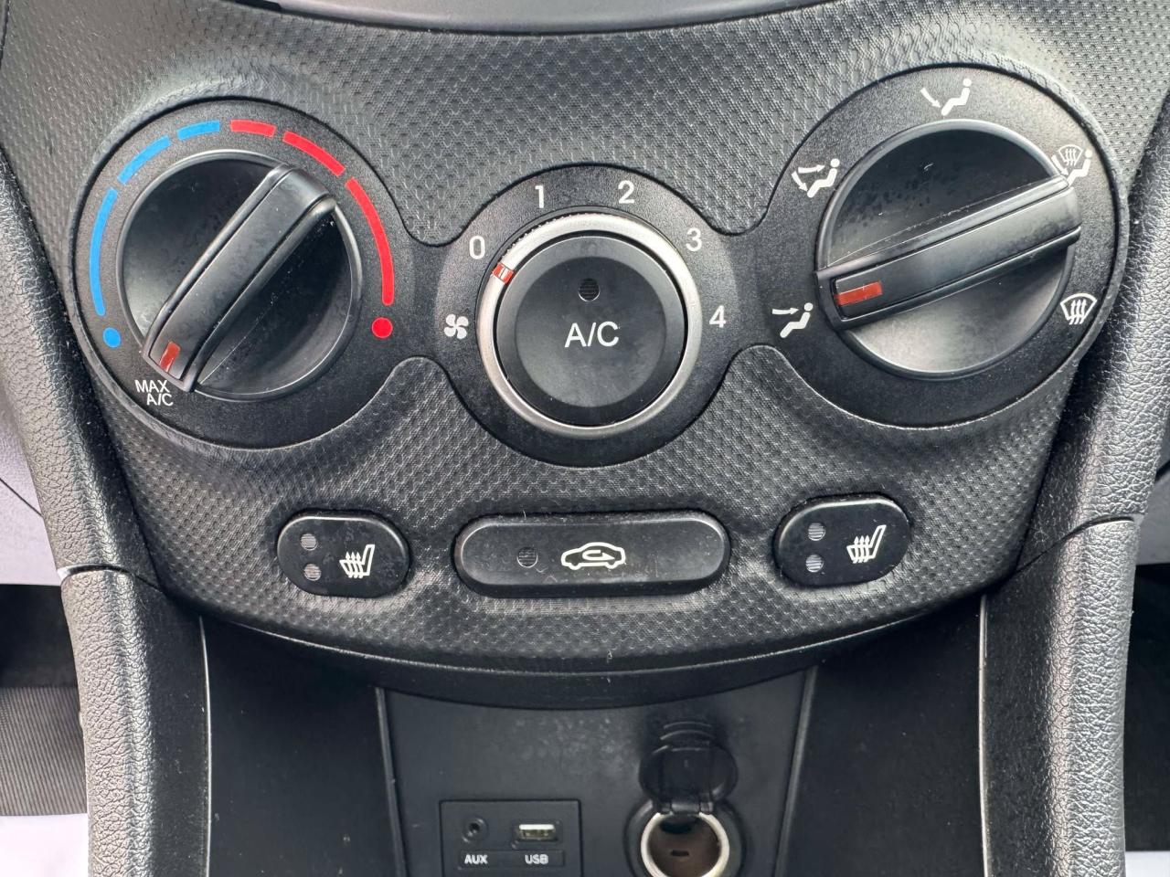 2016 Hyundai Accent GL - Photo #21