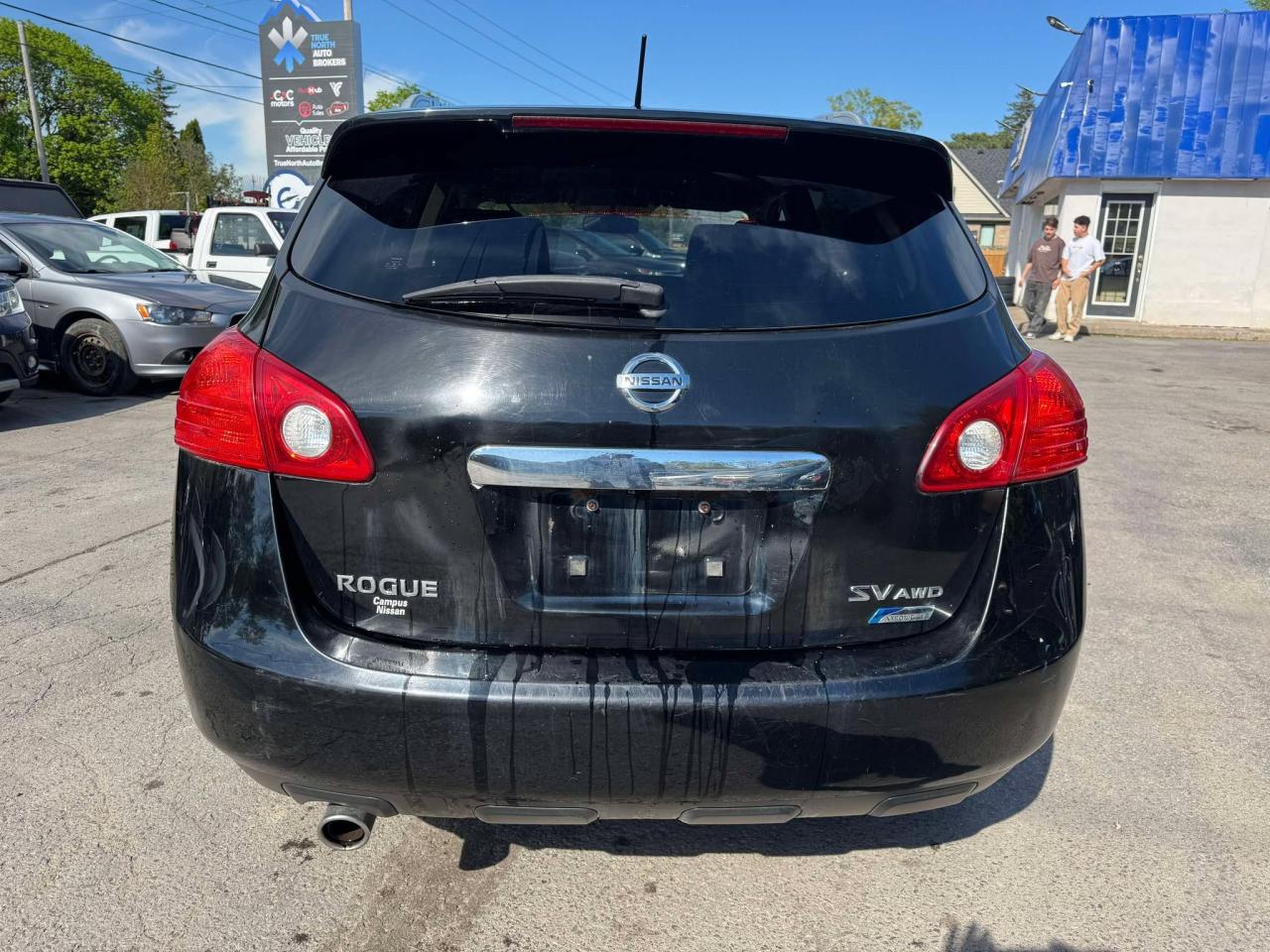 2011 Nissan Rogue SV - Photo #6