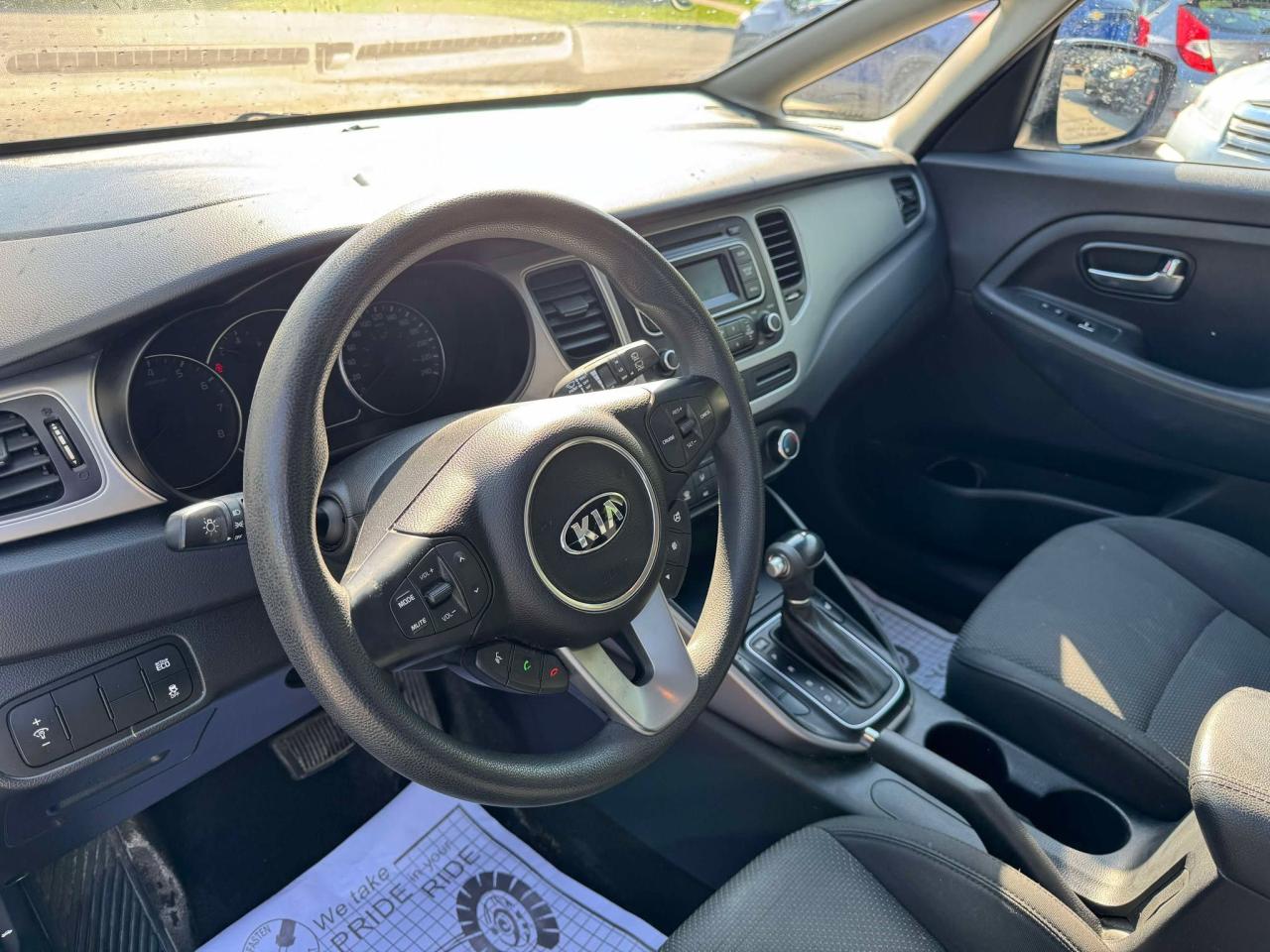 2015 Kia Rondo LX - Photo #12