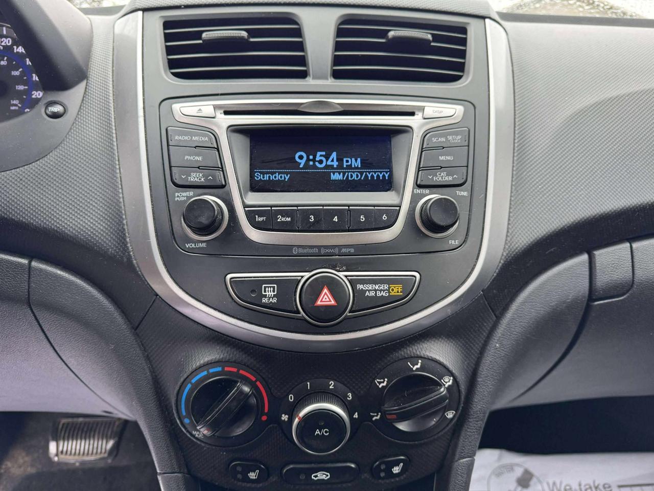2016 Hyundai Accent GL - Photo #18