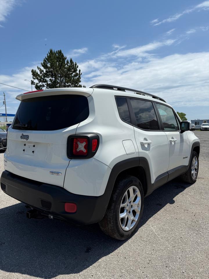2015 Jeep Renegade North - Photo #9