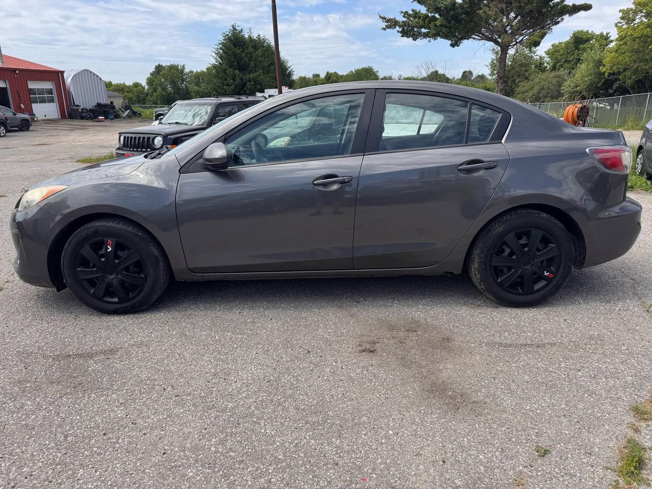2013 Mazda MAZDA3 GX - Photo #4