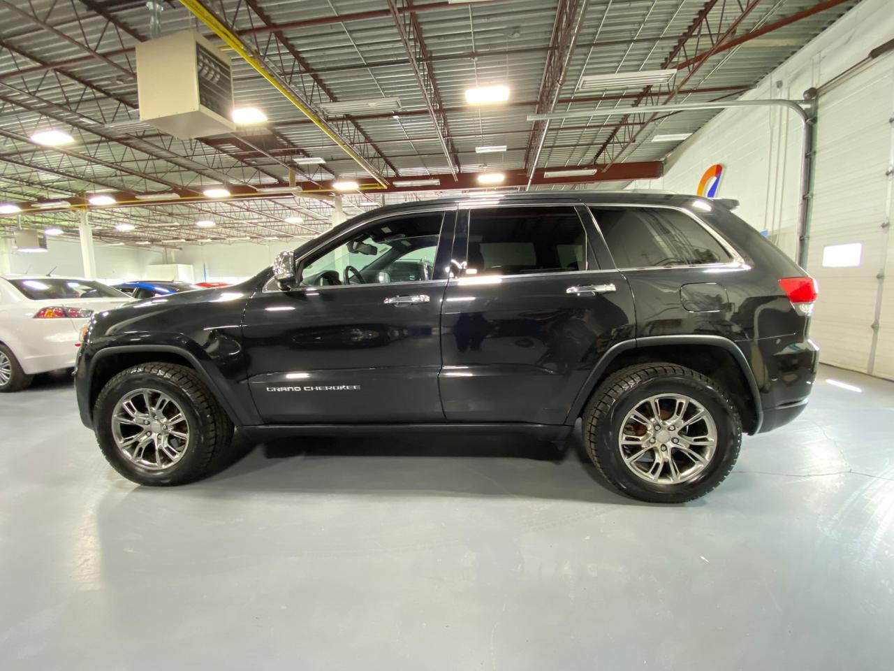 2014 Jeep Grand Cherokee  - Photo #2