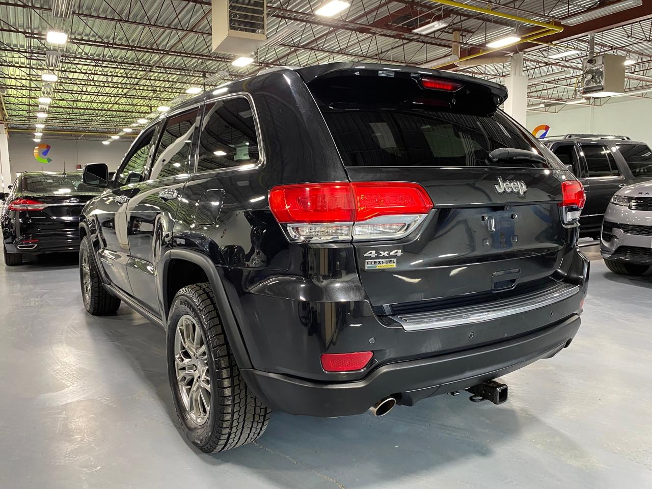2014 Jeep Grand Cherokee  - Photo #3