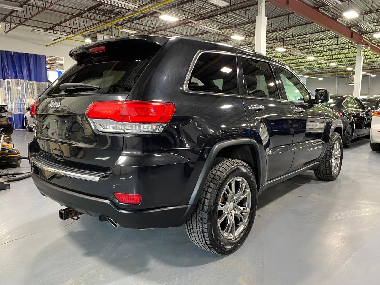 2014 Jeep Grand Cherokee  - Photo #5