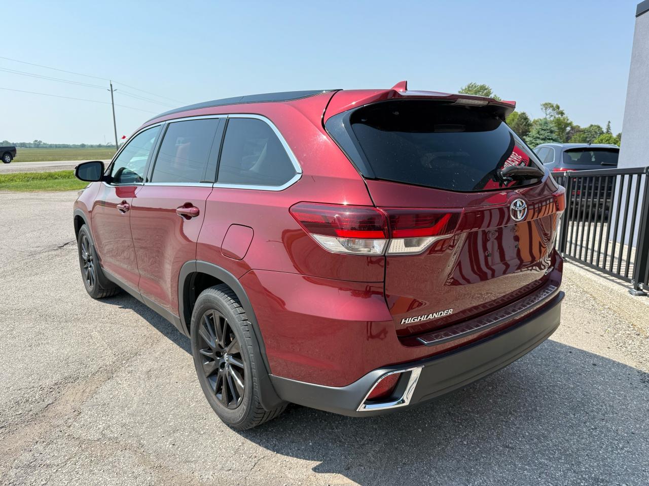 2019 Toyota Highlander XLE | Navigation | Backup Camera | Sunroof - Photo #3