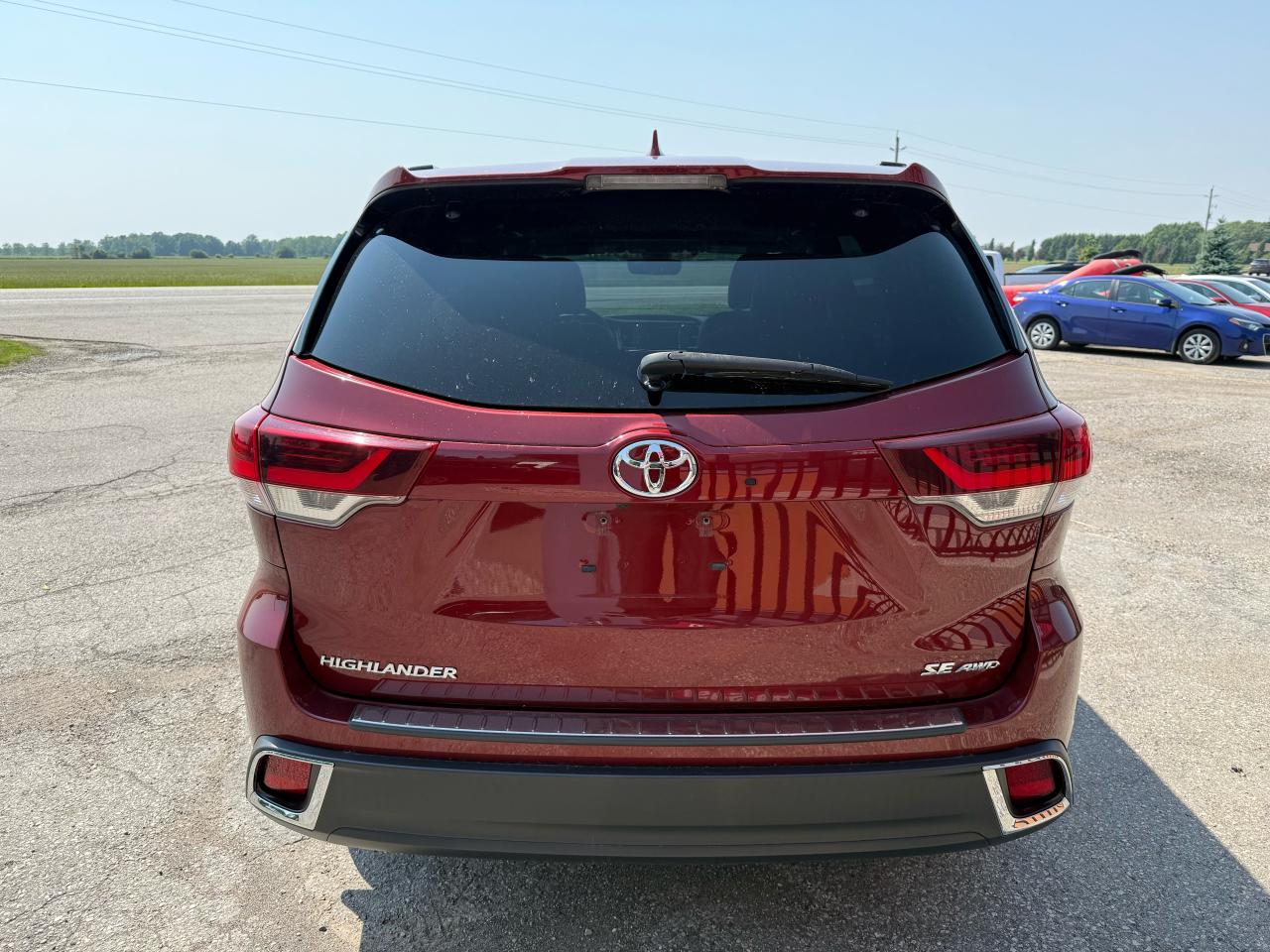 2019 Toyota Highlander XLE | Navigation | Backup Camera | Sunroof - Photo #4