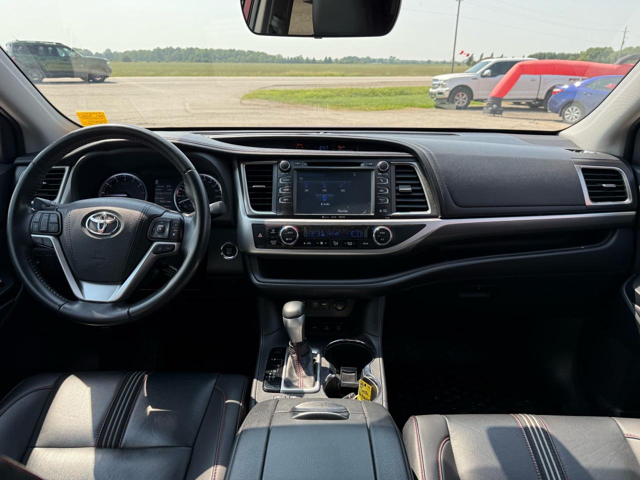 2019 Toyota Highlander XLE | Navigation | Backup Camera | Sunroof - Photo #12