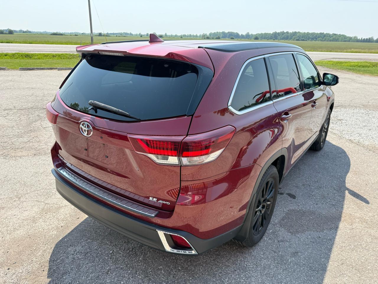2019 Toyota Highlander XLE | Navigation | Backup Camera | Sunroof - Photo #5