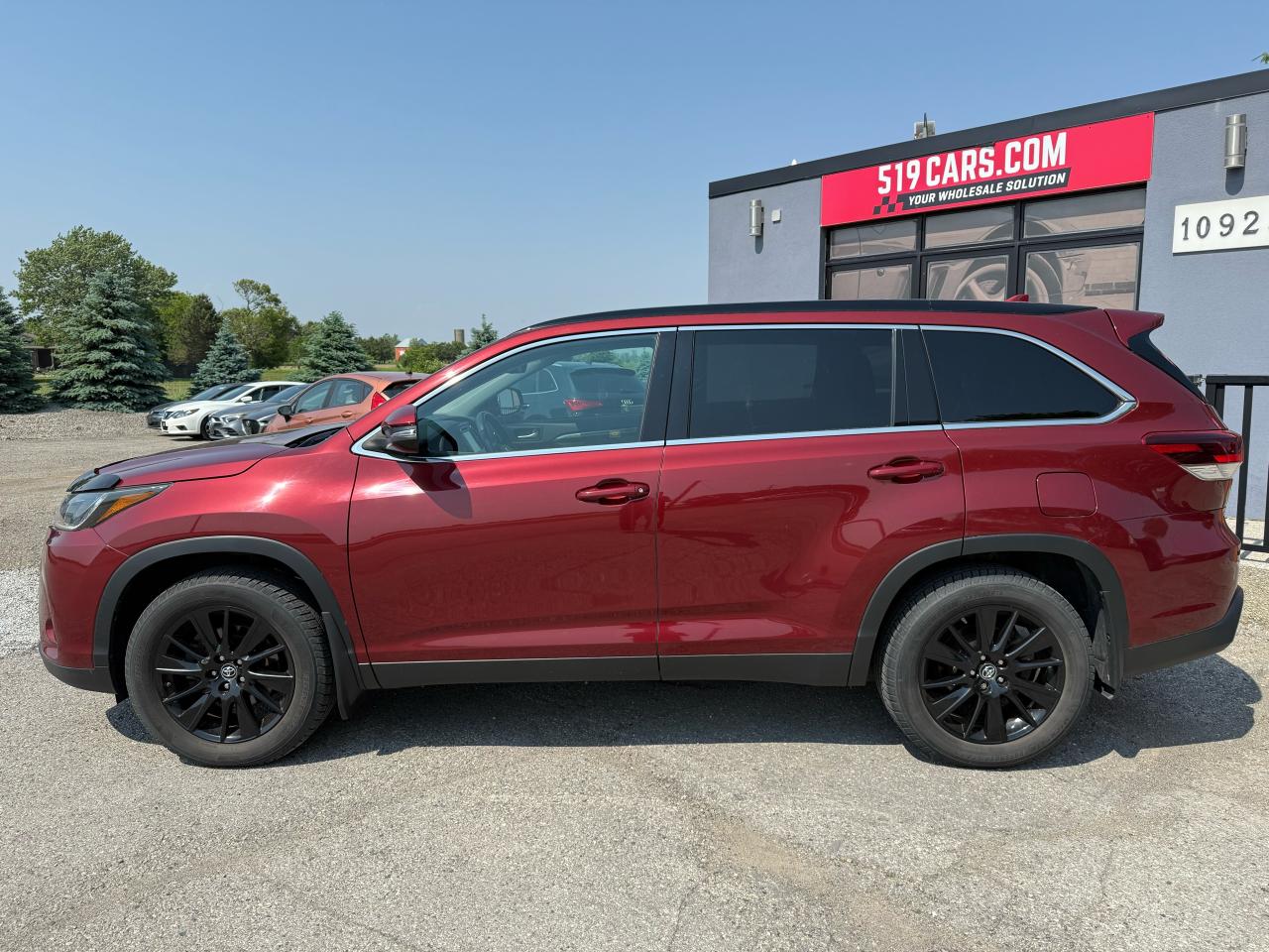 2019 Toyota Highlander XLE | Navigation | Backup Camera | Sunroof - Photo #2