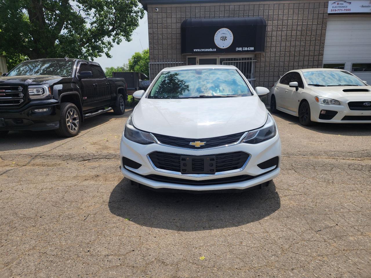 2016 Chevrolet Cruze LT l Mint Condition l Clean Carfax l No Accidents - Photo #2