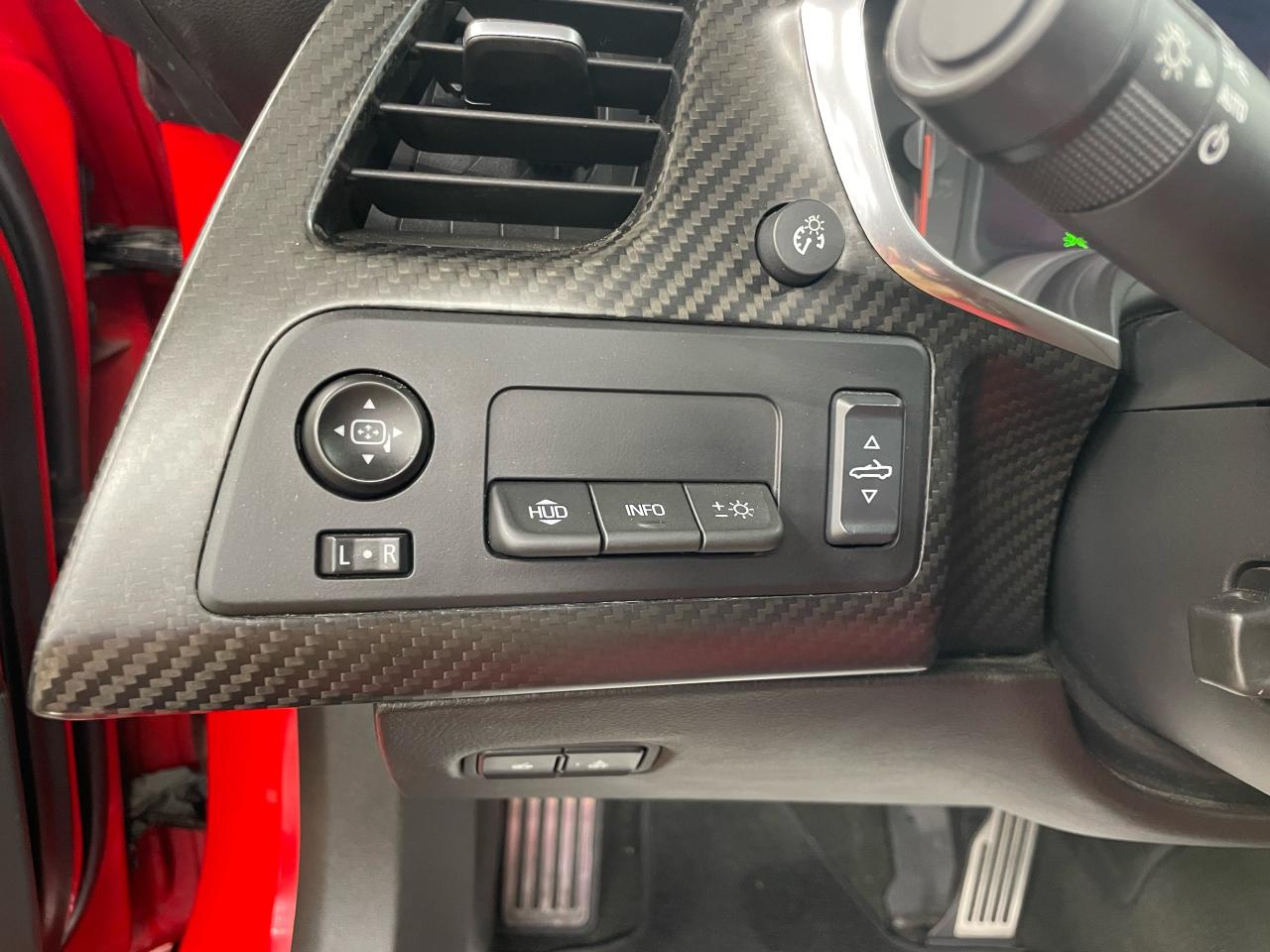 2015 Chevrolet Corvette 2LT Photo28
