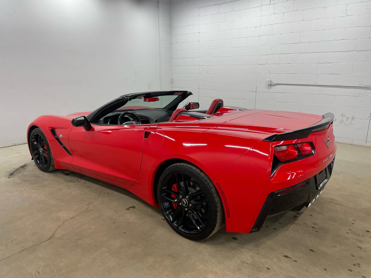2015 Chevrolet Corvette 2LT Photo21