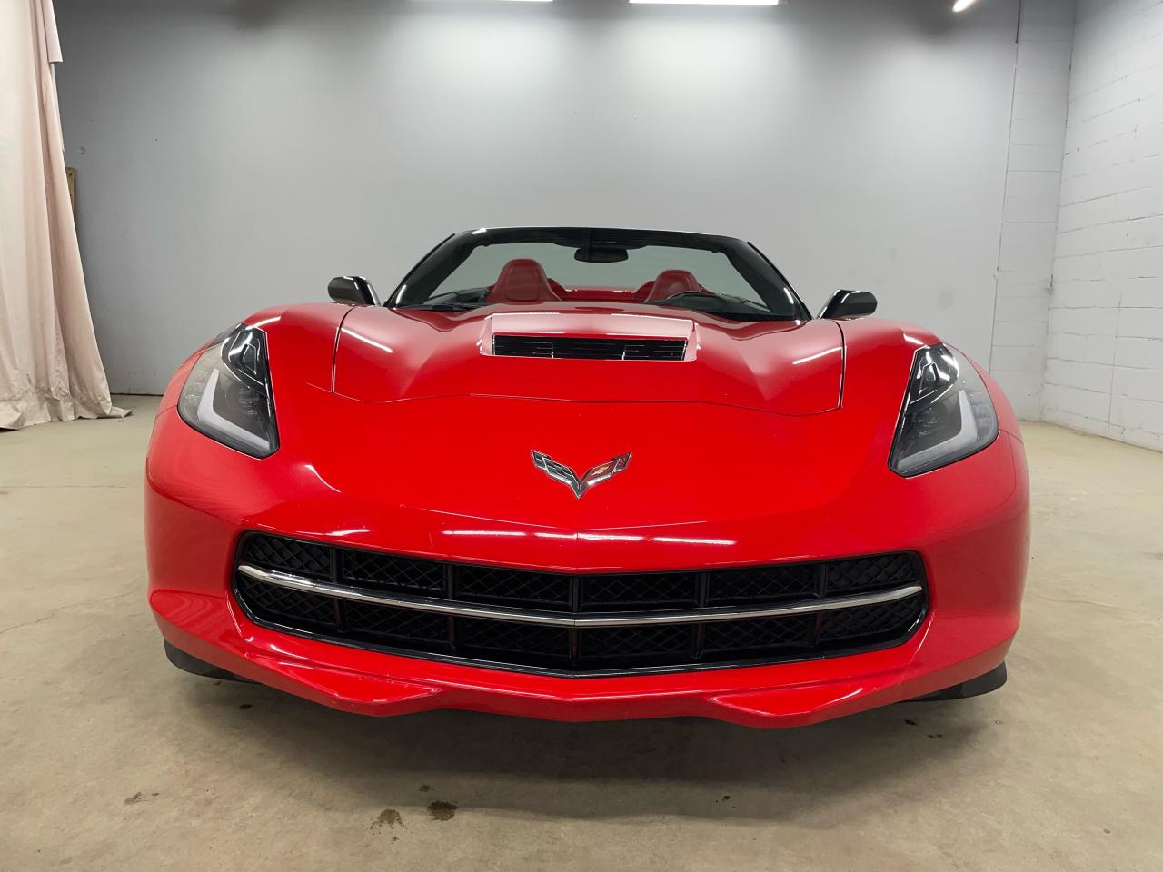 2015 Chevrolet Corvette 2LT Photo2