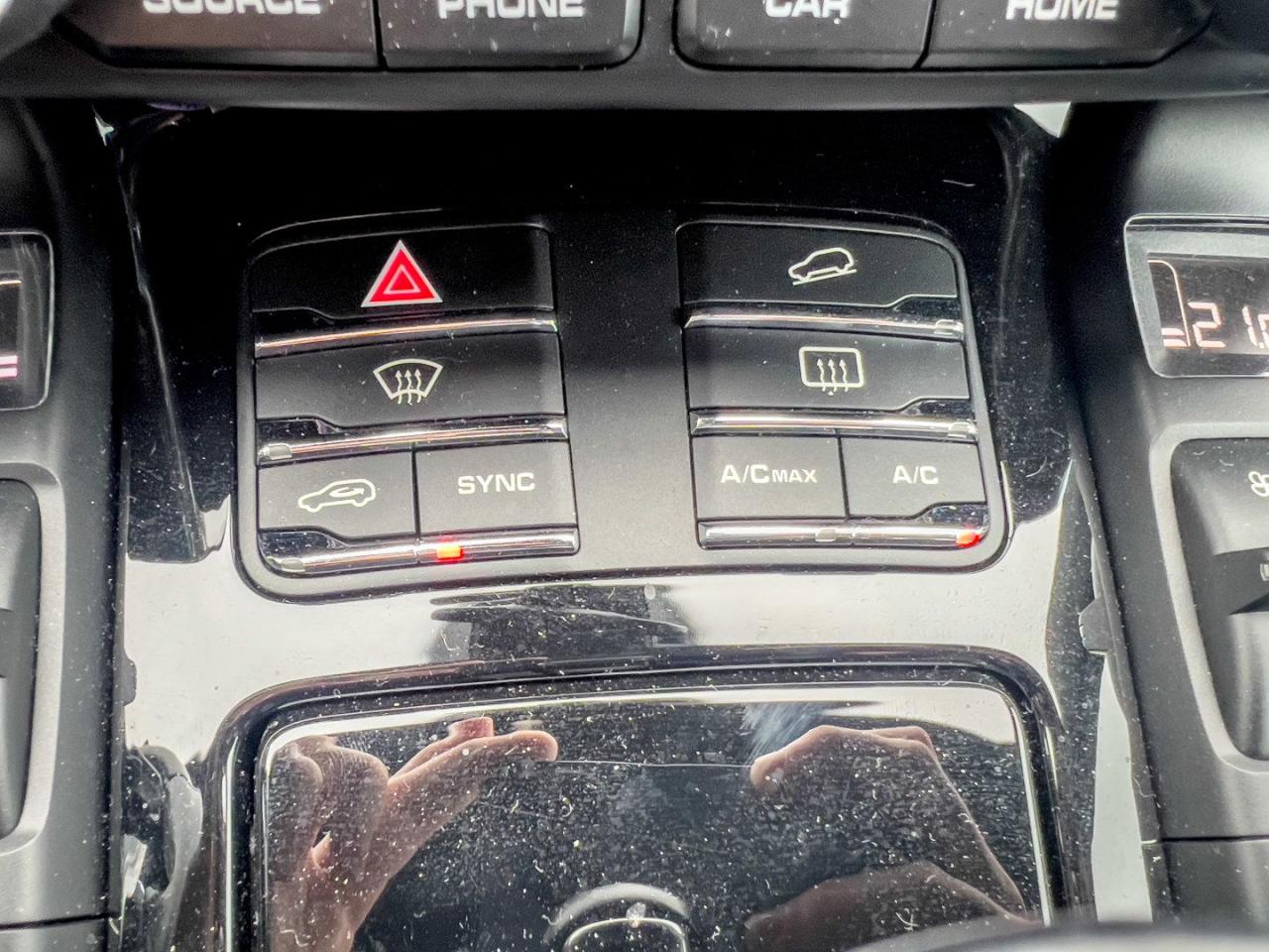 2017 Porsche Cayenne Hybrid S - Photo #19