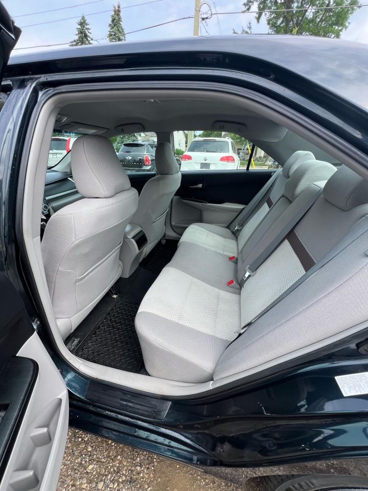 2013 Toyota Camry LE - Photo #10