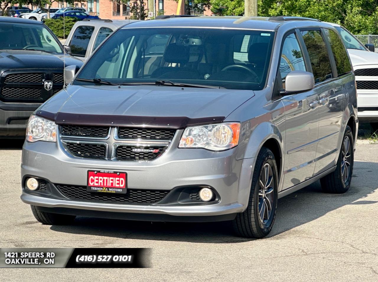 2017 Dodge Grand Caravan SXT Premium Plus - Photo #2