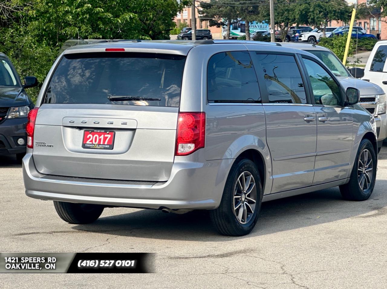 2017 Dodge Grand Caravan SXT Premium Plus - Photo #6