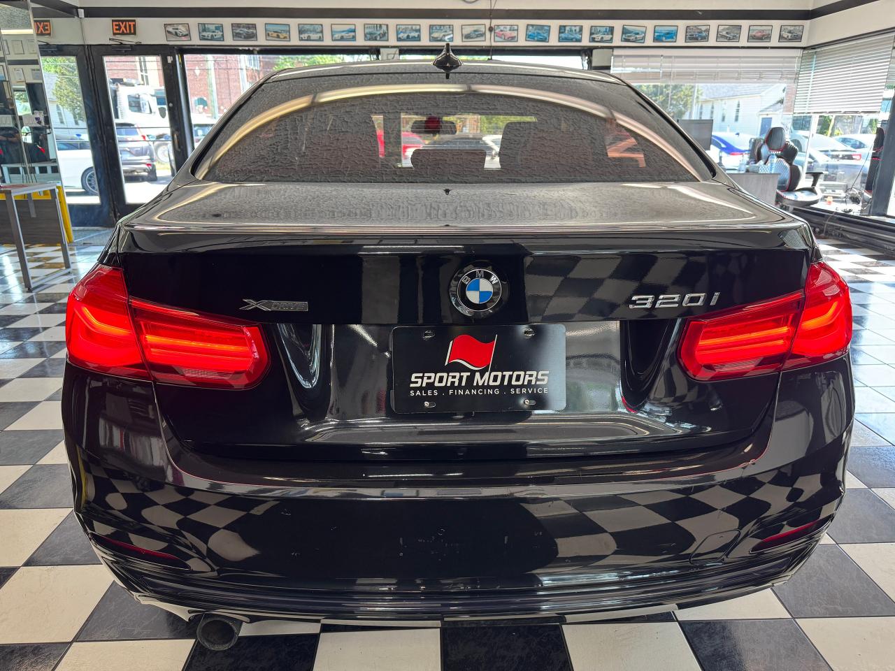 2017 BMW 3 Series 320i xDrive+New Brakes+Roof+Leather+CLEAN CARFAX - Photo #8