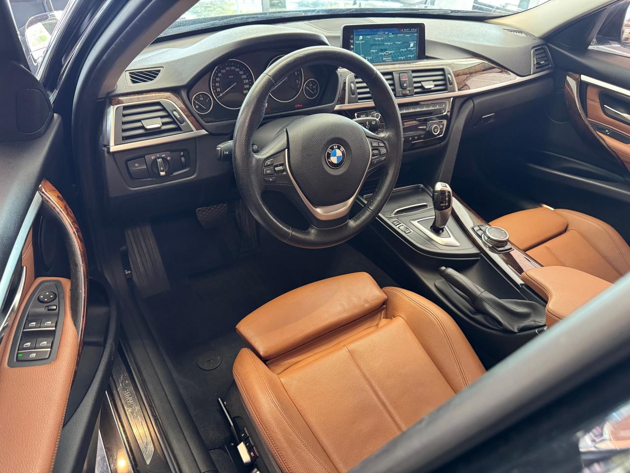 2017 BMW 3 Series 320i xDrive+New Brakes+Roof+Leather+CLEAN CARFAX Photo82