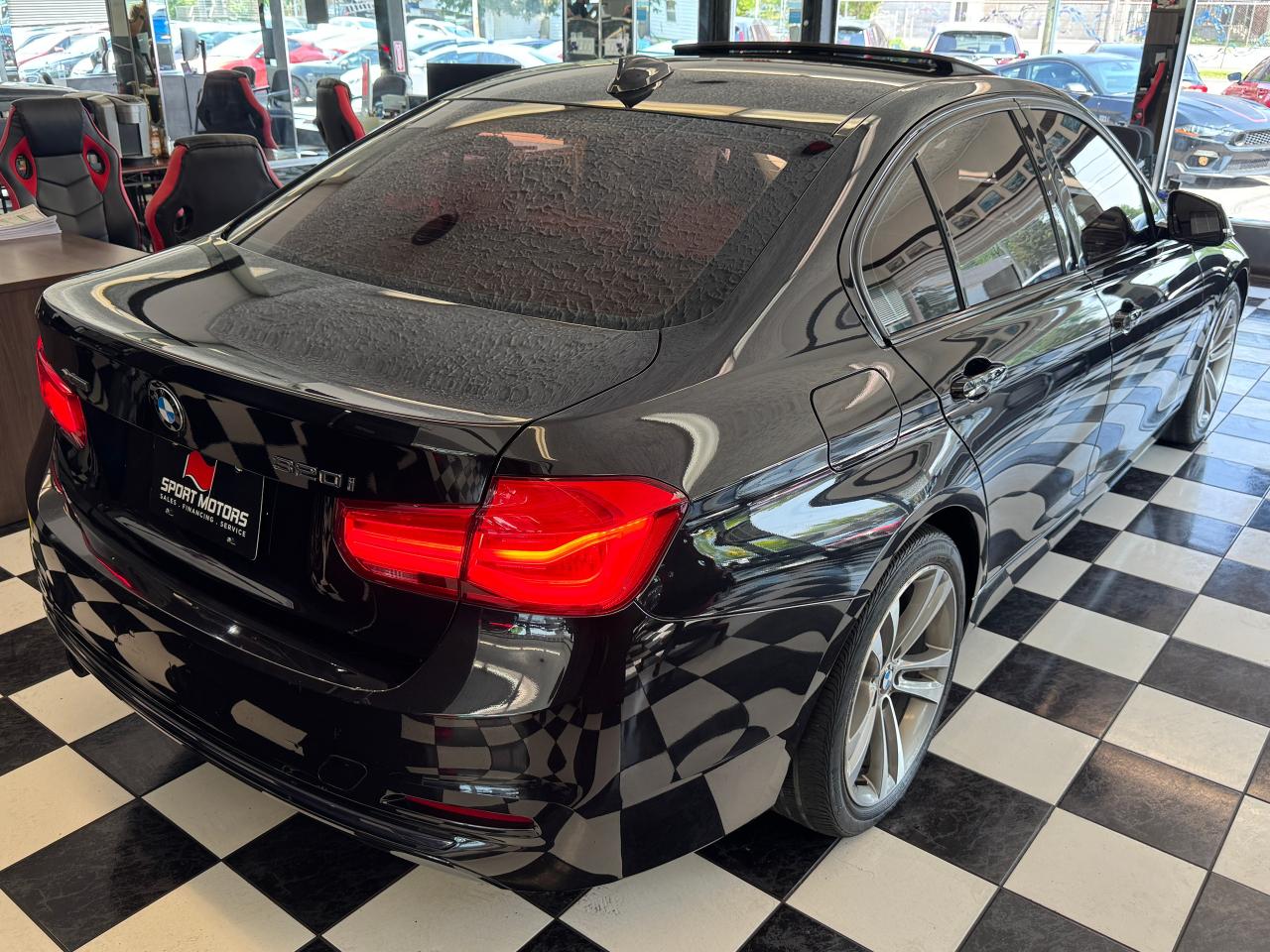 2017 BMW 3 Series 320i xDrive+New Brakes+Roof+Leather+CLEAN CARFAX Photo9