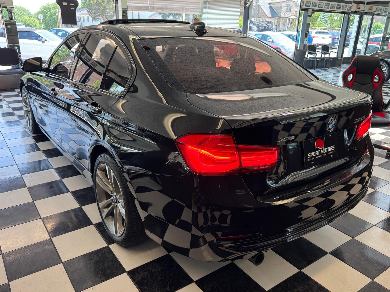 2017 BMW 3 Series 320i xDrive+New Brakes+Roof+Leather+CLEAN CARFAX - Photo #7